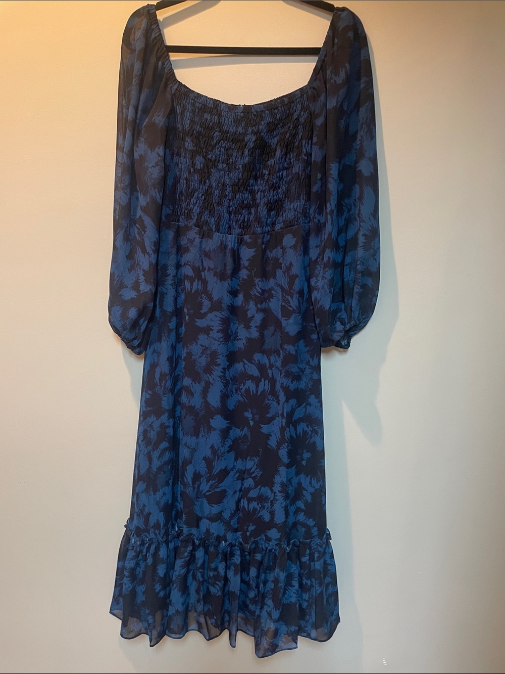 Just...Taylor Navy and Black Floral Long Sleeve Midi Dress